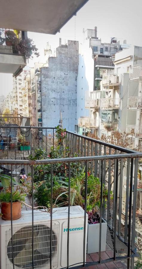Depto 2 Ambientes Muy Luminoso Con Wifi Y Vista A La Plaza Apartment Buenos Aires Exterior foto